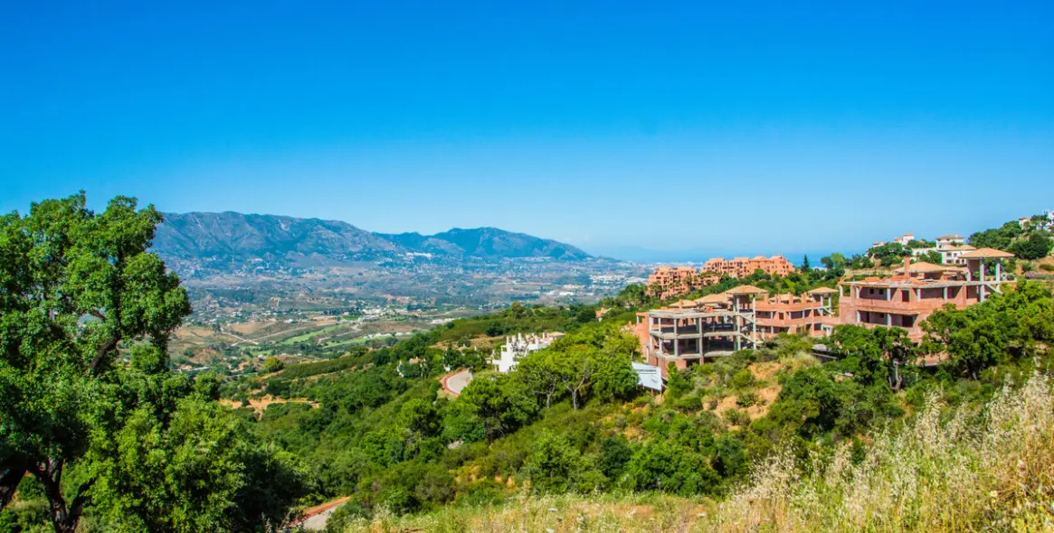 Sale of detached villa in La Mairena 16