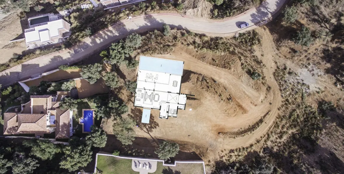 Sale of detached villa in La Mairena 18