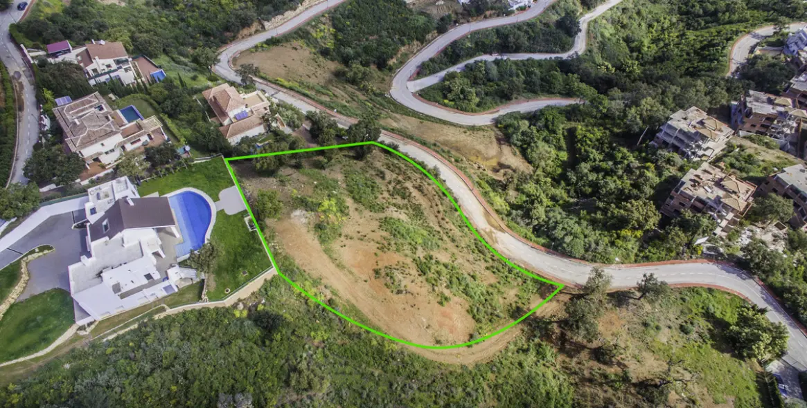 Sale of detached villa in La Mairena 4