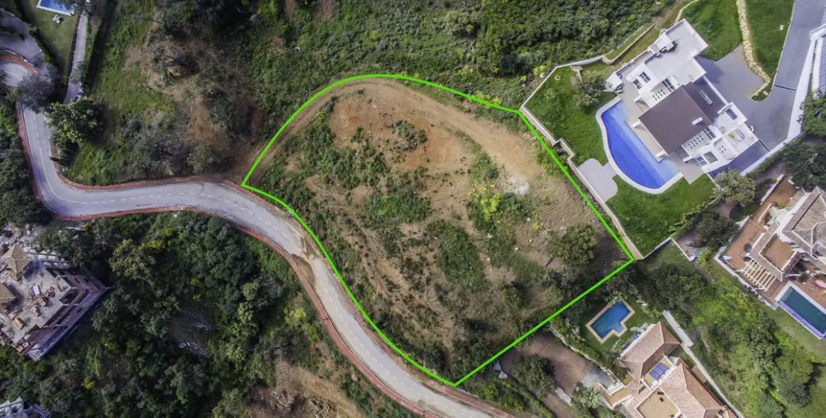 Sale of detached villa in La Mairena 5