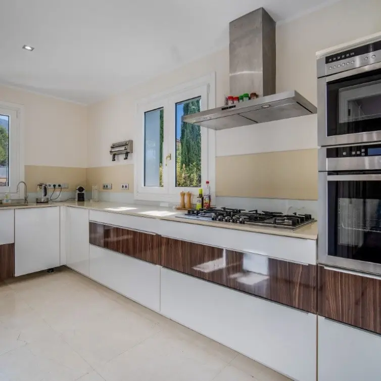 Sale of detached villa in The Golden Mile