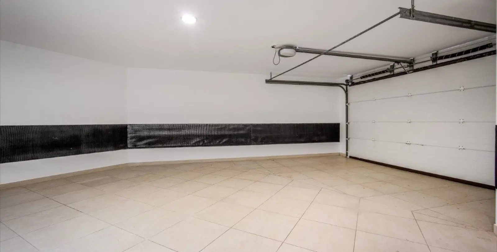 Sale of detached villa in The Golden Mile 27