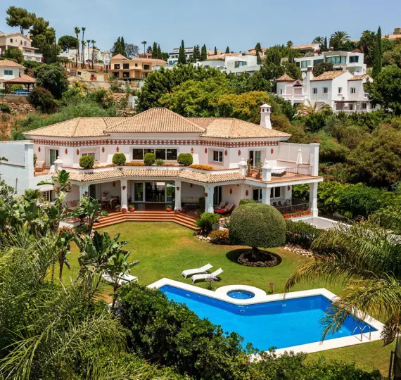 Продажа  отдельно стоящей виллы в Benahavís