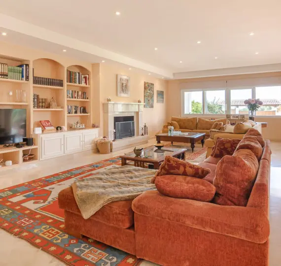 Продажа  отдельно стоящей виллы в Benahavís