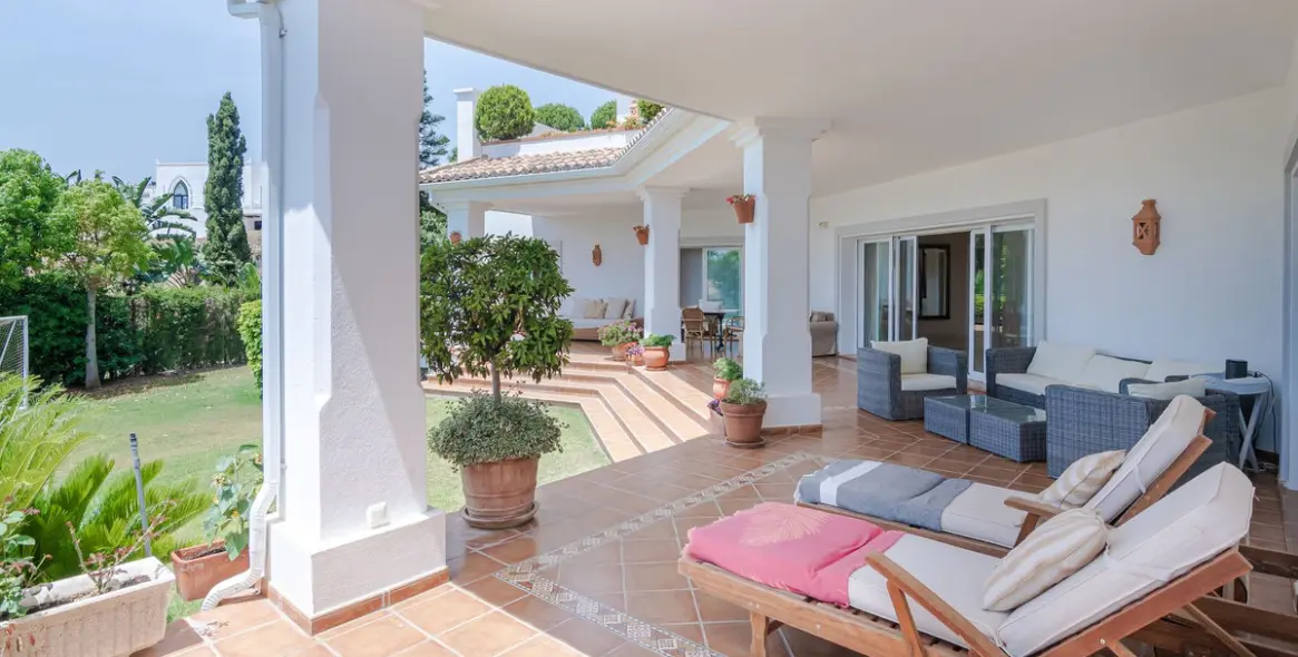 Продажа  отдельно стоящей виллы в Benahavís 5