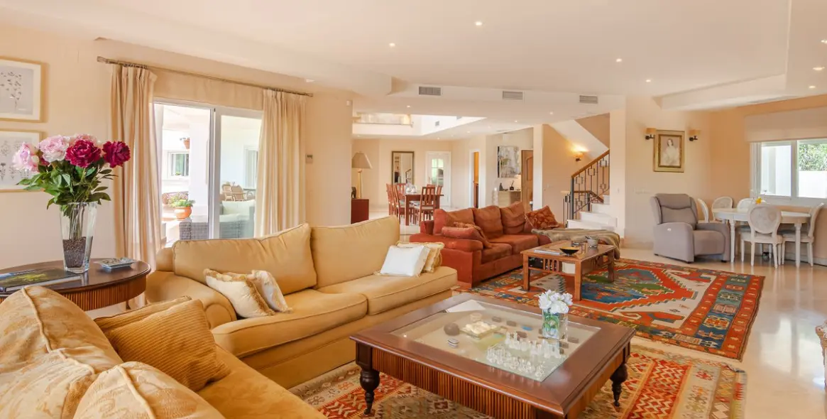 Продажа  отдельно стоящей виллы в Benahavís 7