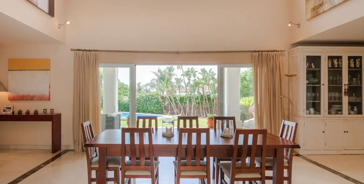 Продажа  отдельно стоящей виллы в Benahavís 10