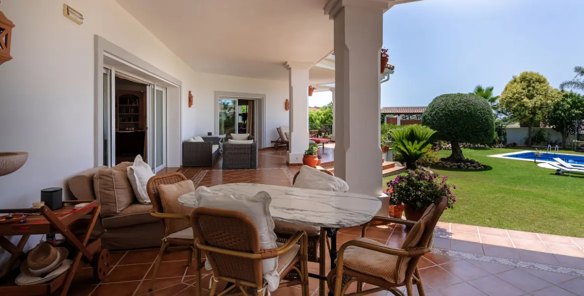 Продажа  отдельно стоящей виллы в Benahavís 20