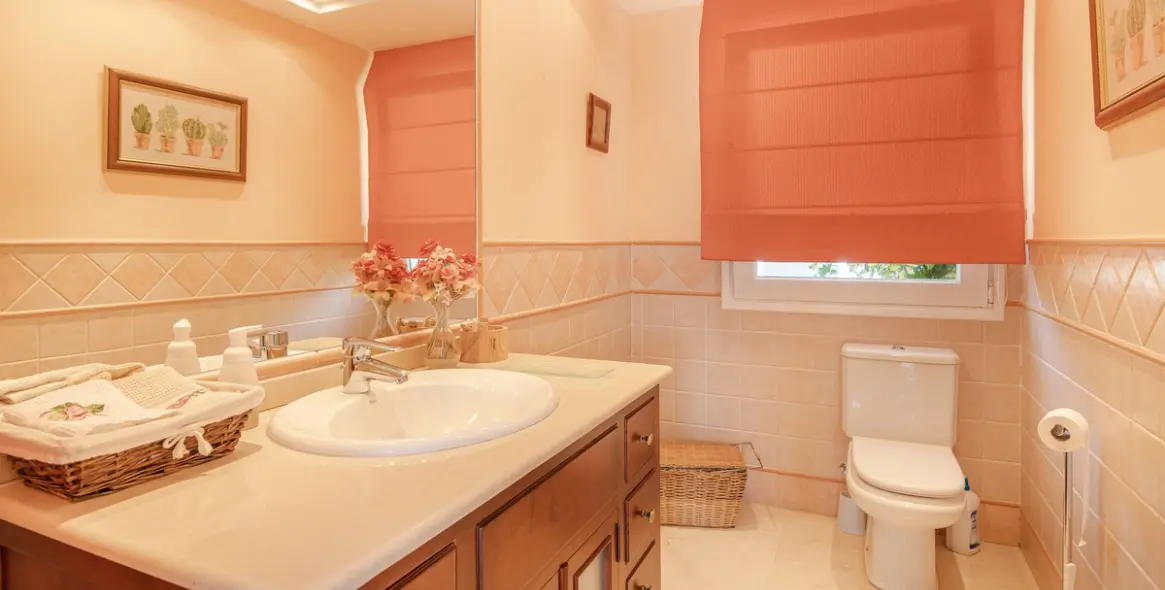 Sale of detached villa in Benahavís 31