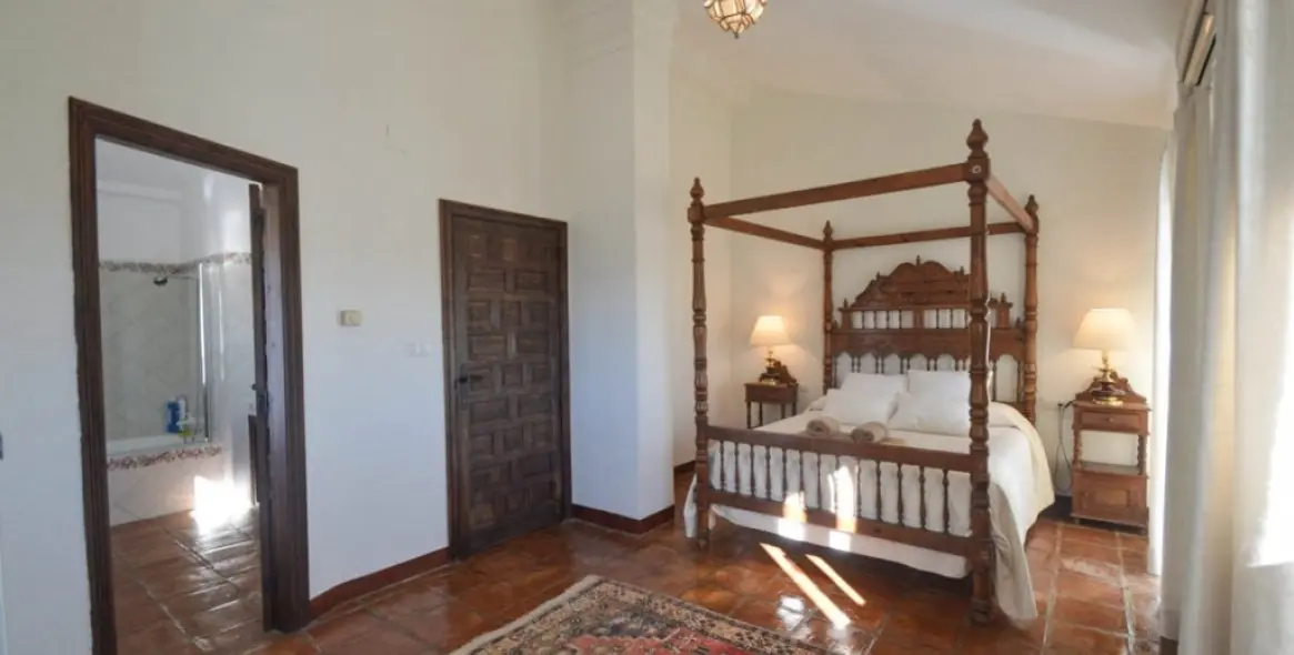 Sale of finca - cortijo in Ronda 25