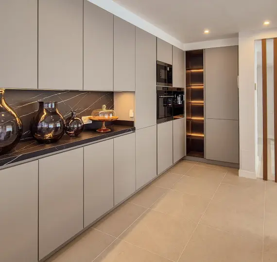 Продажа двухуровневого пентхауса в Marbella