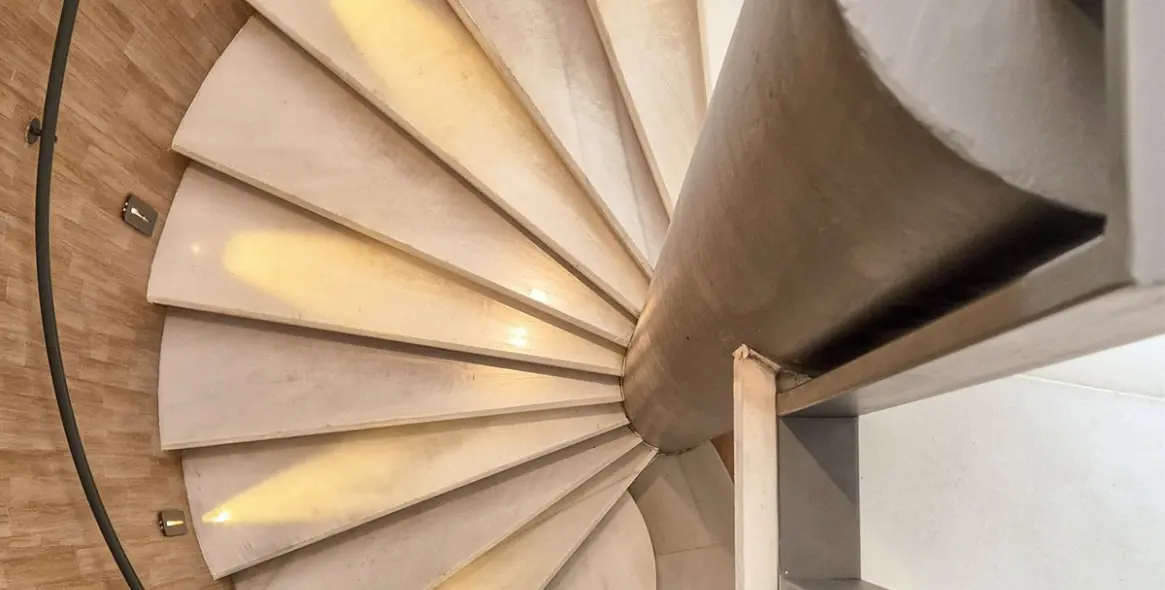 Продажа двухуровневого пентхауса в Marbella 15