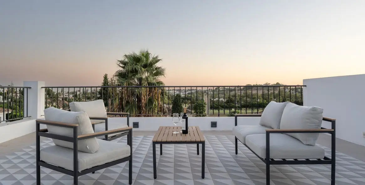 Продажа  отдельно стоящей виллы в Nueva Andalucía 4