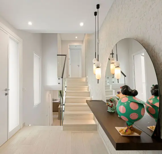 Venta de villa independiente en Nueva Andalucía