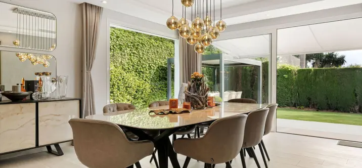 Venta de villa independiente en Nueva Andalucía 4