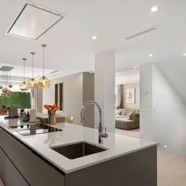 Venta de villa independiente en Nueva Andalucía