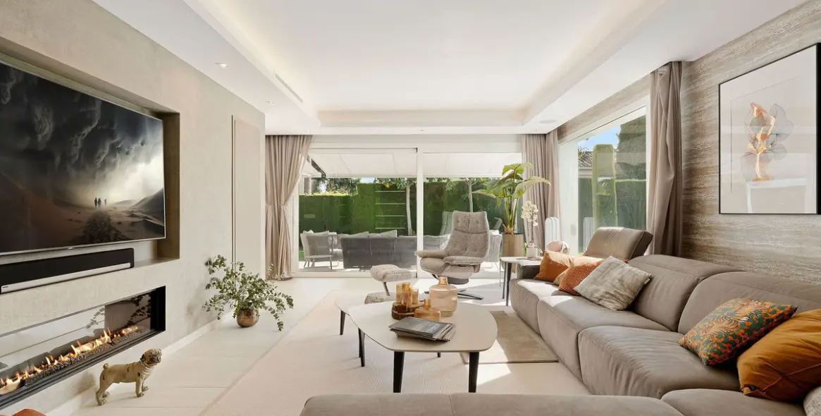 Sale of detached villa in Nueva Andalucía 4