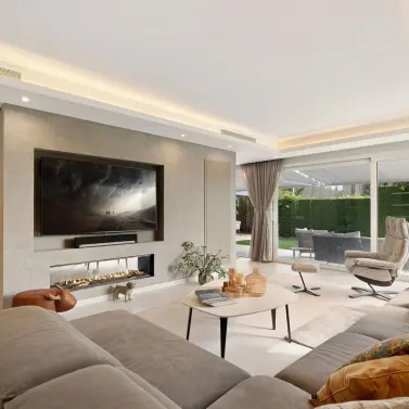 Venta de villa independiente en Nueva Andalucía