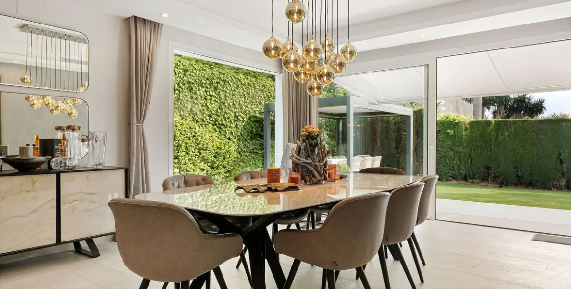 Sale of detached villa in Nueva Andalucía 6