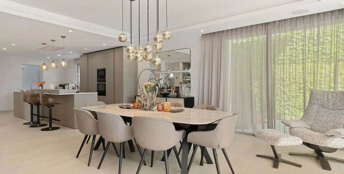 Sale of detached villa in Nueva Andalucía 12