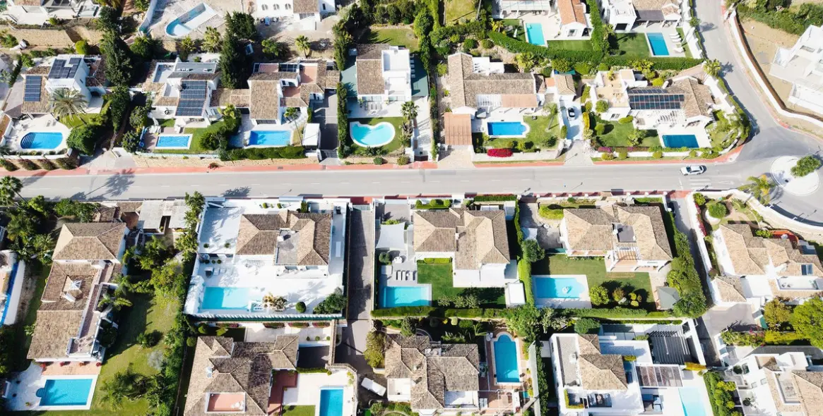 Sale of detached villa in Nueva Andalucía 38