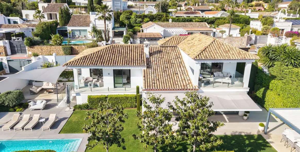 Sale of detached villa in Nueva Andalucía 41