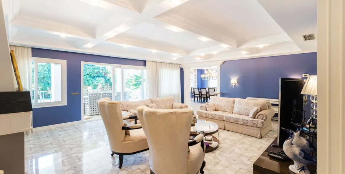 Продажа  отдельно стоящей виллы в Hacienda Las Chapas 12