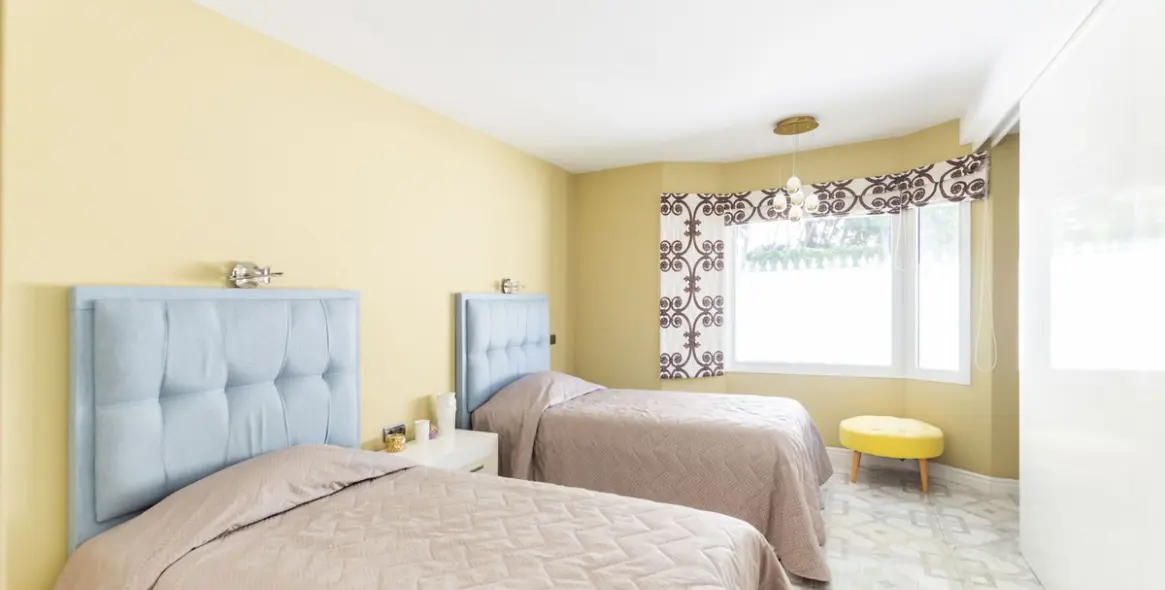 Продажа  отдельно стоящей виллы в Hacienda Las Chapas 15