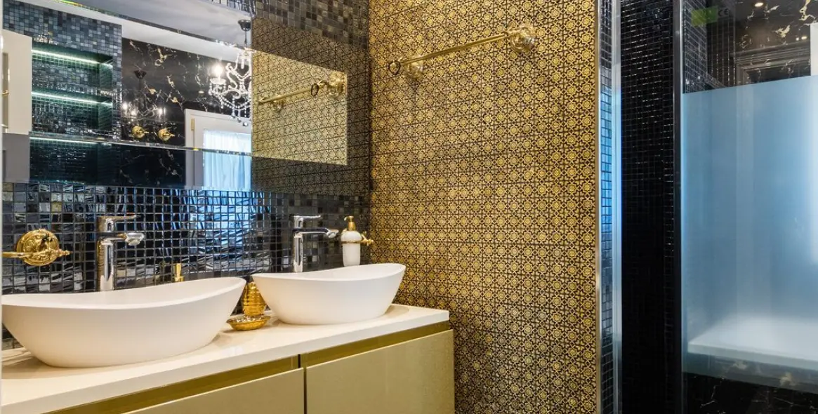 Sale of detached villa in Hacienda Las Chapas 33