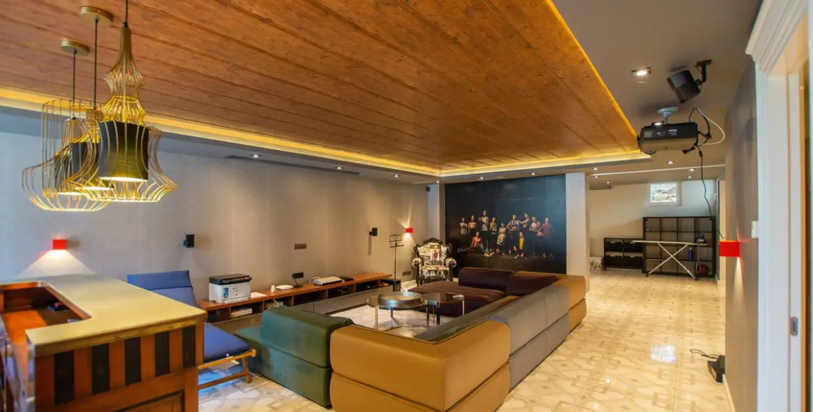 Sale of detached villa in Hacienda Las Chapas 38