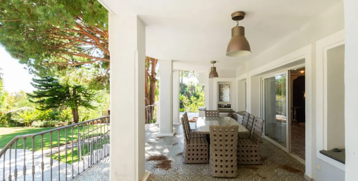 Sale of detached villa in Hacienda Las Chapas 53