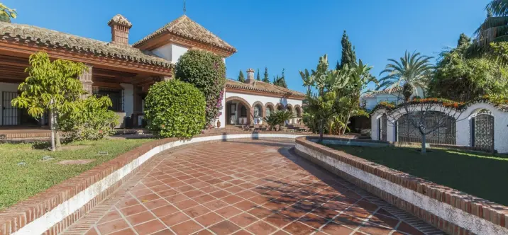 Venta de villa independiente en Costabella 1