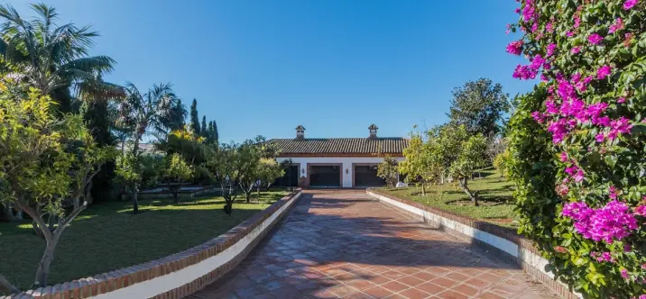 Venta de villa independiente en Costabella 2
