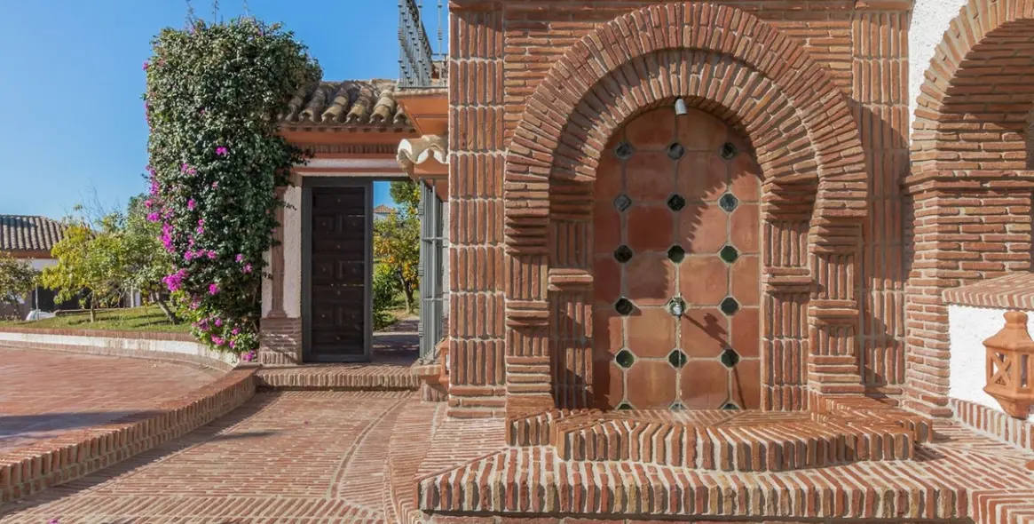 Продажа  отдельно стоящей виллы в Costabella 5