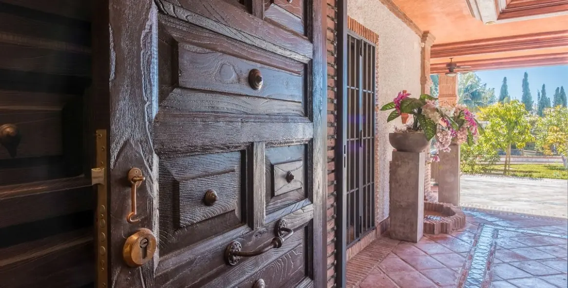 Продажа  отдельно стоящей виллы в Costabella 14