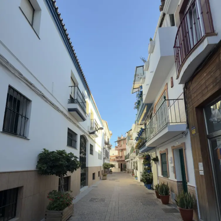 Venta de complejo de apartamentos en San Pedro de Alcántara