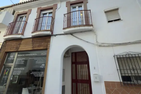 Image 4 thumb