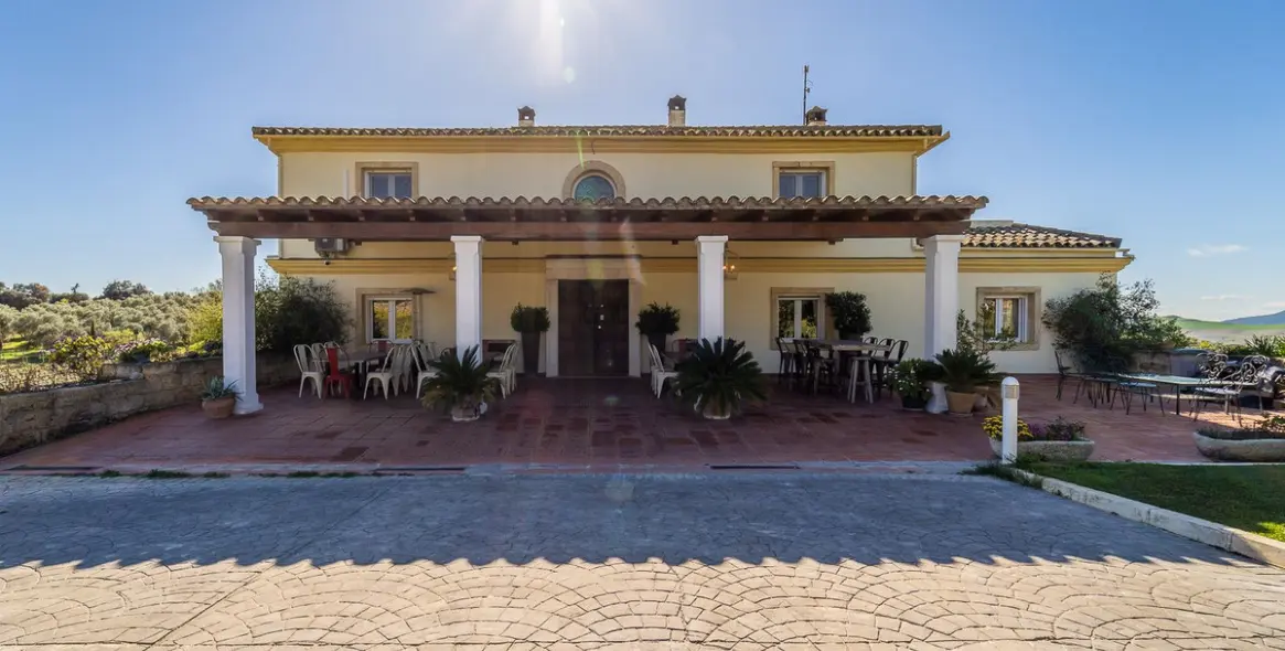 Venta de parcela residencial en Ronda 4