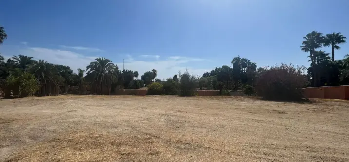 Venta de parcela residencial en The Golden Mile 0