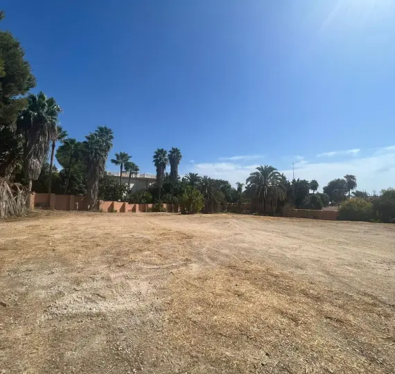 Venta de parcela residencial en The Golden Mile