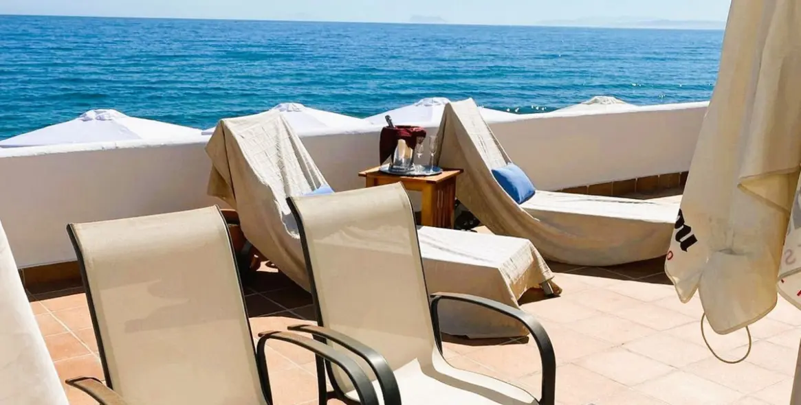 Продажа  отдельно стоящей виллы в Estepona 20