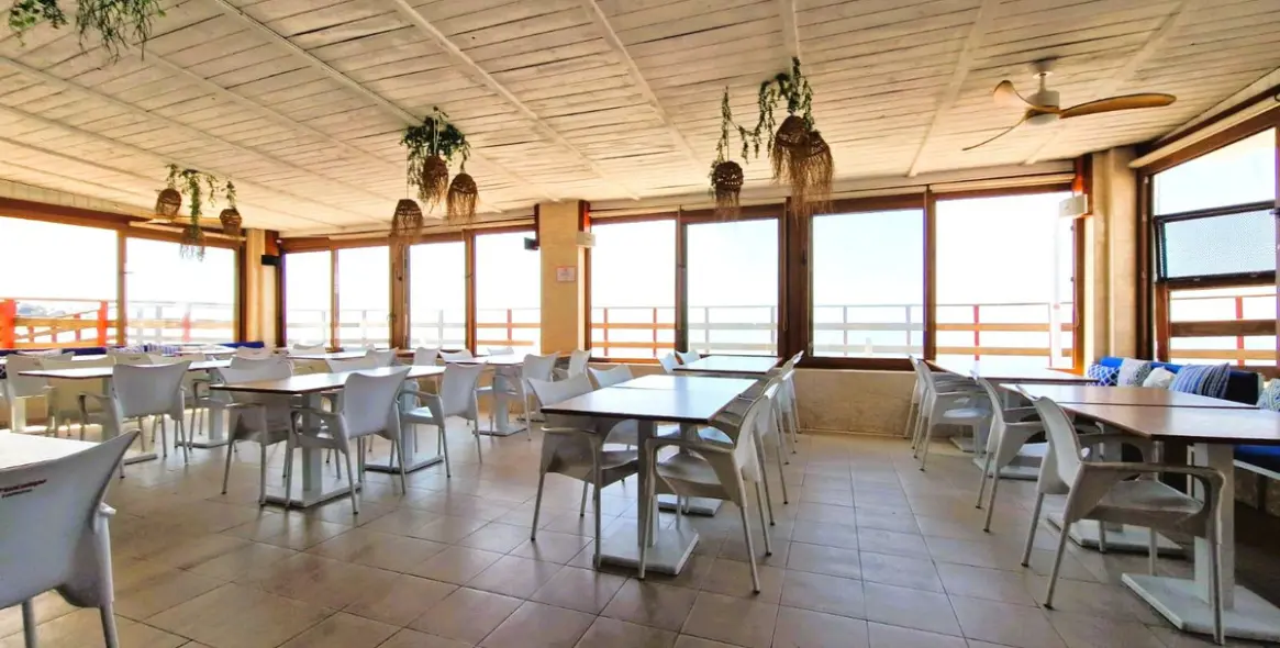 Sale of detached villa in Estepona 21