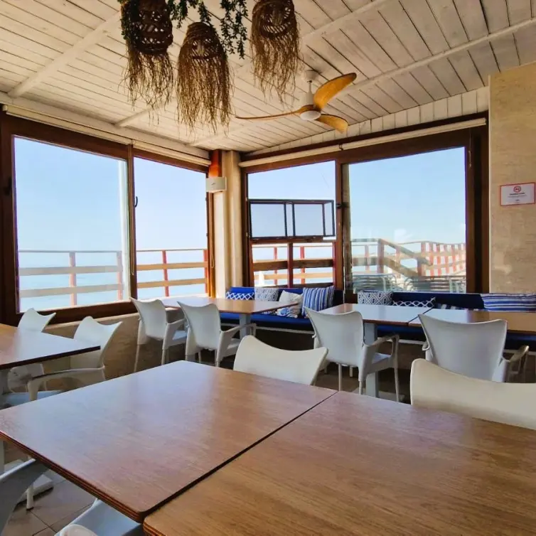 Venta de villa independiente en Estepona