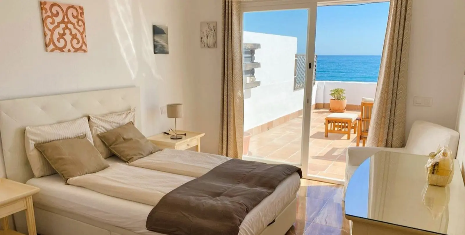 Продажа  отдельно стоящей виллы в Estepona 17