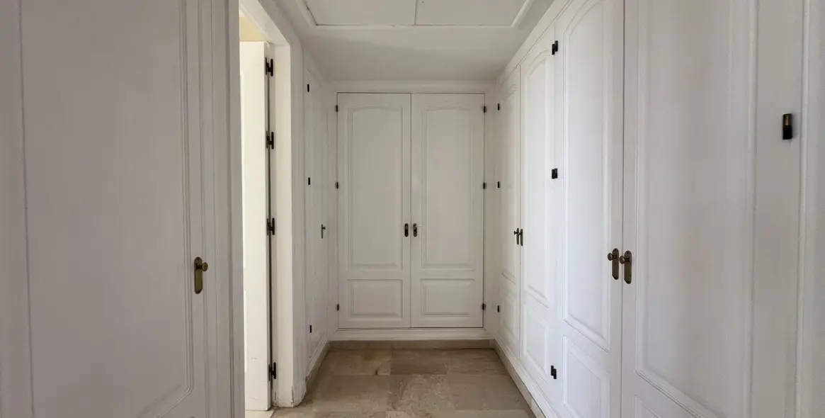 Продажа  отдельно стоящей виллы в La Quinta 16