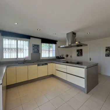 Sale of detached villa in La Quinta