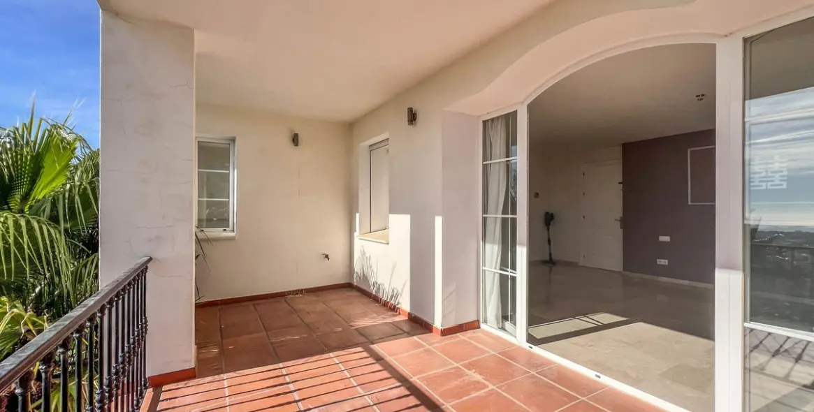 Sale of detached villa in La Quinta 16