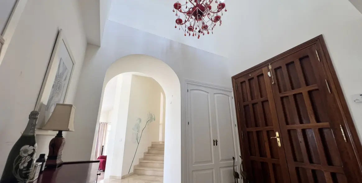 Sale of detached villa in La Quinta 20