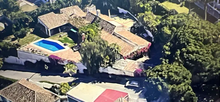 Venta de villa independiente en Nueva Andalucía 1