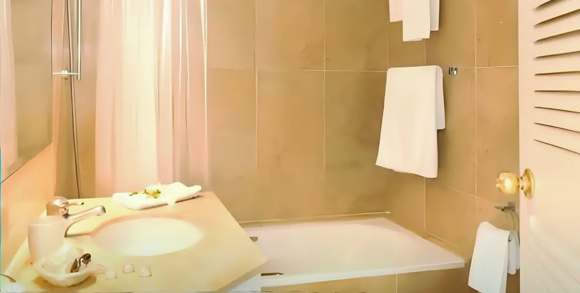 Продажа  отдельно стоящей виллы в Nueva Andalucía 10